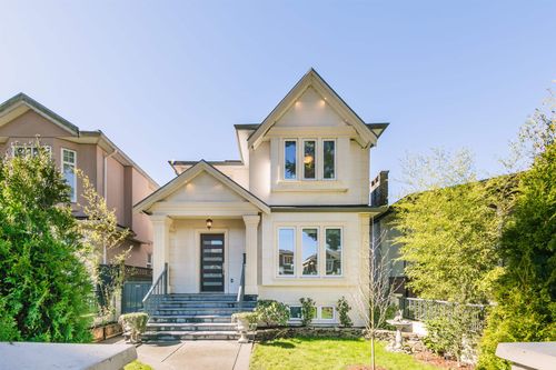 5887 Battison St, Vancouver, BC, V5R4M7 | Card Image