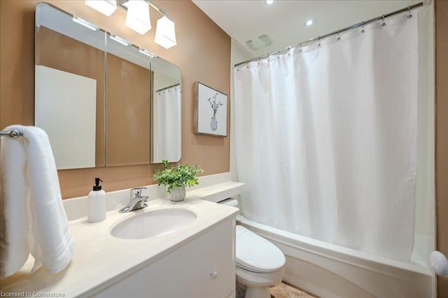 46 Gilmour Cres, House other with 3 bedrooms, 2 bathrooms and 3 parking in Kitchener ON | Image 21