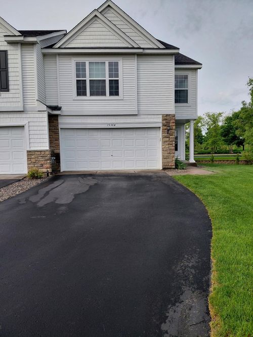 15364 Foster Dr N, Hugo, MN, 55038-8544 | Card Image