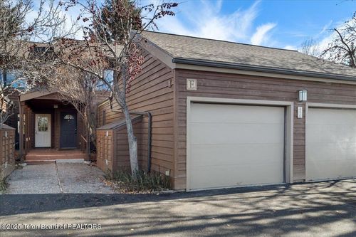 3-5-e-450 E Sagebrush Dr, Jackson, WY, 83001-9058 | Card Image