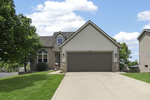 218 Kyber Run Cir, Johnstown, OH, 43031-9618 | Card Image
