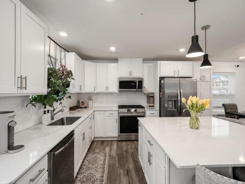 21803 Denton Ave, Farmington, MN, 55024-6012 | Card Image