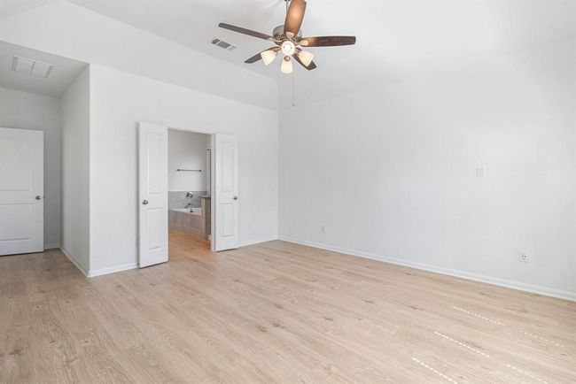 249 Edgewater Dr, House other with 4 bedrooms, 2 bathrooms and 2 parking in West Columbia TX | Image 17