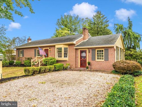 17920 Pin Oak Rd, HAGERSTOWN, MD, 21740-7824 | Card Image