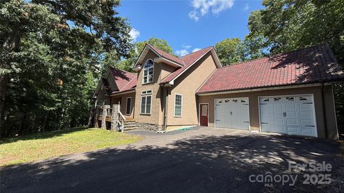 31 Reeds Creek Rd, Fairview, NC, 28730-8730 | Card Image