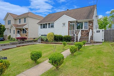 84 Isabelle Street, House other with 4 bedrooms, 2 bathrooms and null parking in Menlo Park Terrace NJ | Image 1