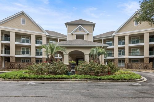 204-1479 Long Grove Dr, Mount Pleasant, SC, 29464-8410 | Card Image