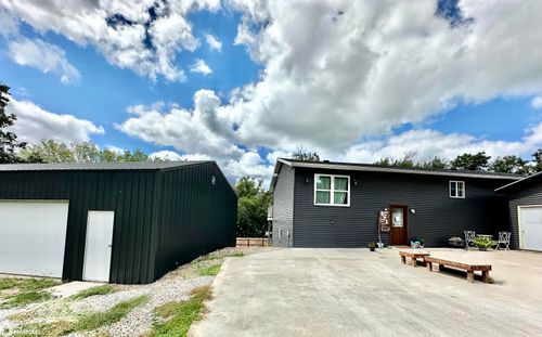 171 Valley Rd, Montezuma, IA, 50171-8423 | Card Image