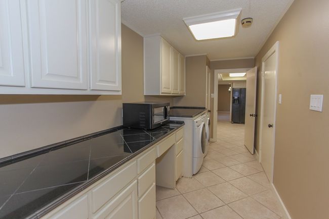 10 Glenwick Cv, House other with 3 bedrooms, 3 bathrooms and 2 parking in Big Spring TX | Image 18