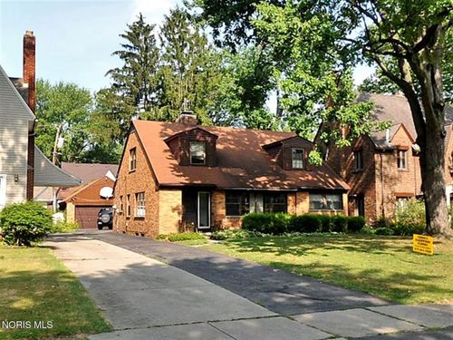 2345 Middlesex Drive, Toledo, OH, 43606 | Card Image