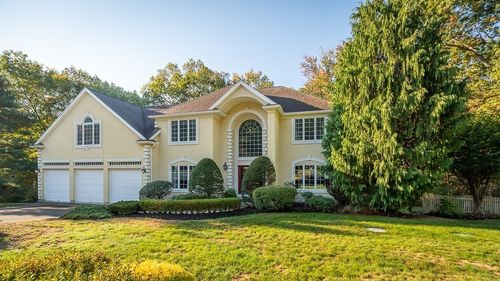 5 Old Haswell Park Rd, Middleton, MA, 01949-2306 | Card Image