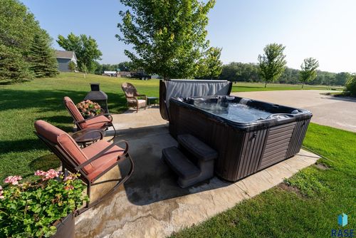 6463 Christiansen Ln, Wentworth, SD, 57075-7309 | Card Image