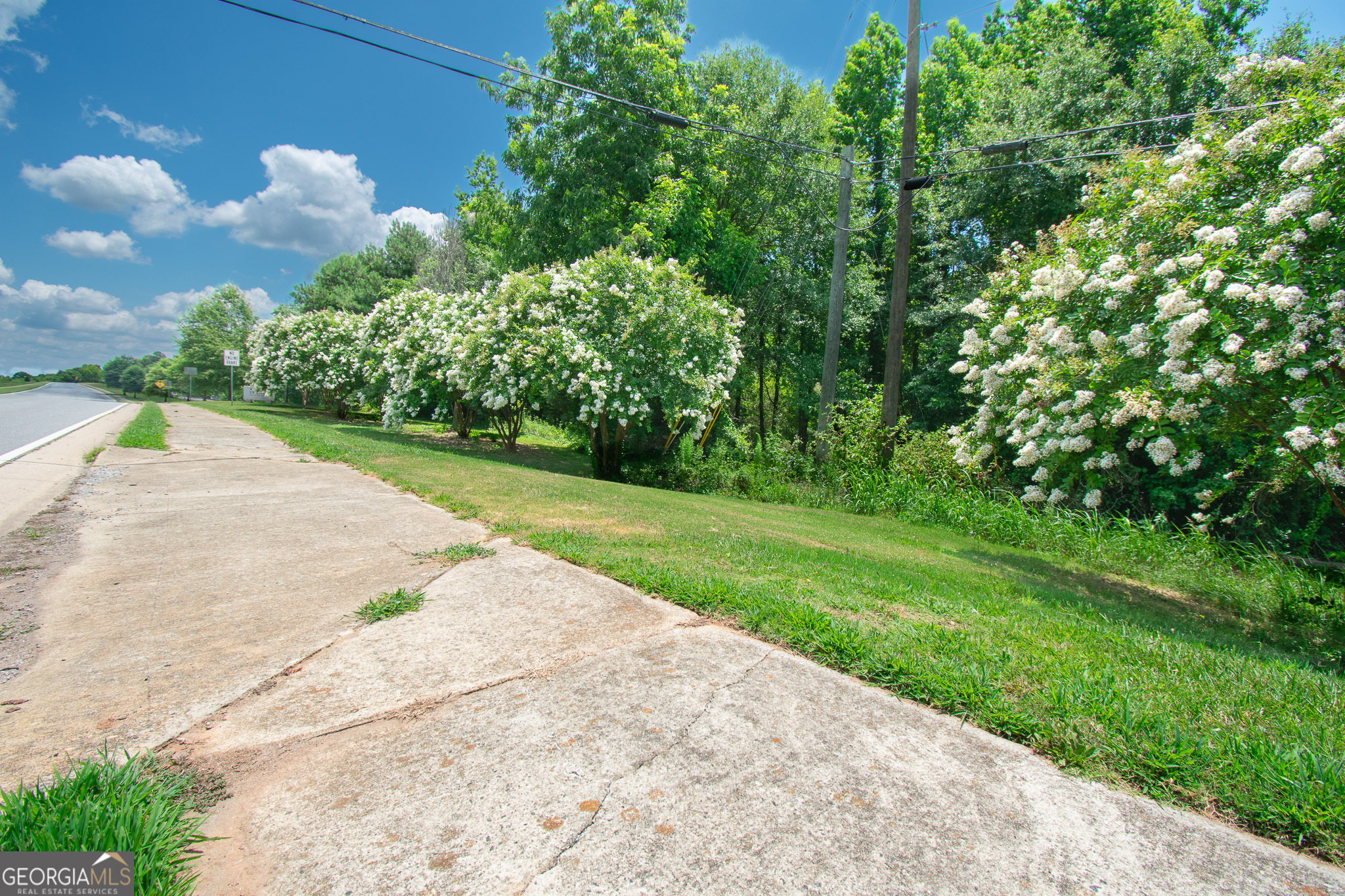 Land in Colbert 2