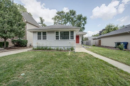 1132 N Main St, Naperville, IL, 60563-2636 | Card Image