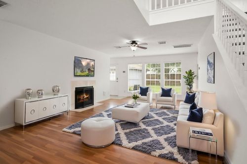 10206 Jockey Club Dr, Houston, TX, 77065-4155 | Card Image