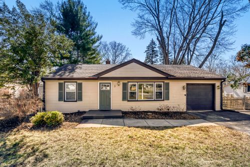 3 Sunset Ln, Algonquin, IL, 60102-3027 | Card Image