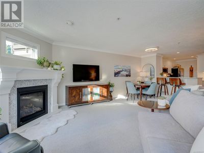 212 - 1085 Tillicum Rd, Condo with 2 bedrooms, 2 bathrooms and 1 parking in Esquimalt BC | Image 3