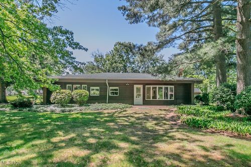 26 Middleton Dr, Painesville, OH, 44077-1614 | Card Image