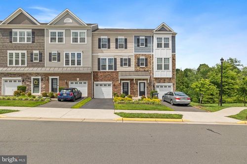 6101 Camerons Ferry Dr, HAYMARKET, VA, 20169-6293 | Card Image