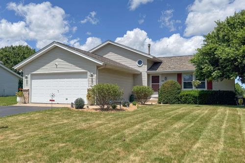 5885 Longest Dr, South Beloit, IL, 61080-9260 | Card Image