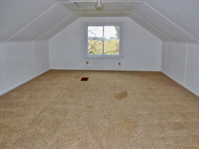 den upper level a | Image 13