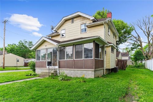 348 Arlington Blvd, Newton Falls, OH, 44444-1705 | Card Image