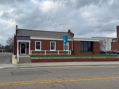 130 W Main St, Newark, OH, 43055-5008 | Card Image