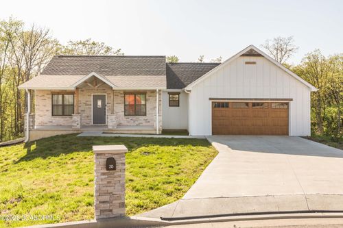 215 Gavin Ln, Linn, MO, 65051-3423 | Card Image