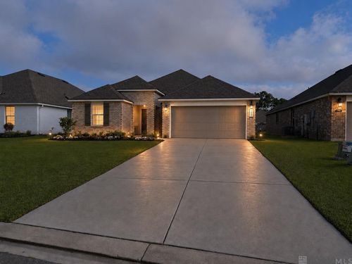 7800 Collin Trl, Denham Springs, LA, 70726-1239 | Card Image