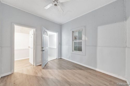 1943 Jarvis Ave, Warren, MI, 48091-2170 | Card Image