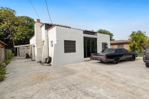 1829 5th, Miami, FL, 33125 | Card Image