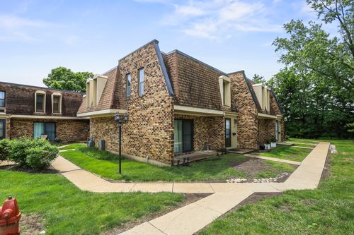 2130-2130 Country Club Dr, Woodridge, IL, 60517-3031 | Card Image