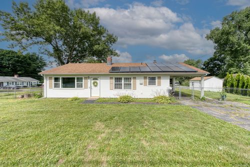 55 Taylor Rd, West Hartford, CT, 06110-1032 | Card Image