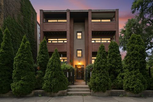 3n-6500 Minerva Ave, Chicago, IL, 60637-4456 | Card Image
