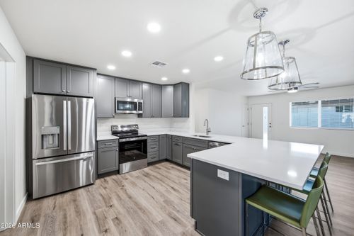 4139 N 27th St, Phoenix, AZ, 85016-5701 | Card Image