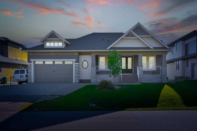904 East Lakeview Road, Home with 3 bedrooms, 2 bathrooms and 4 parking in Chestermere AB | Image 45
