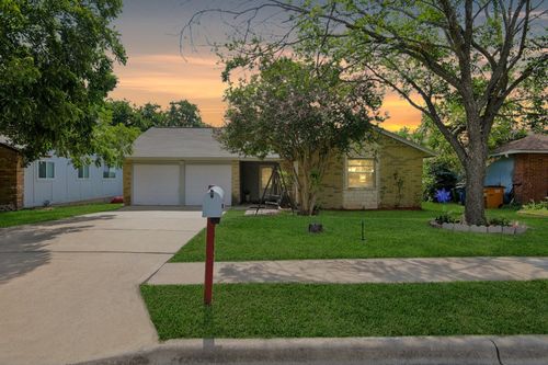 4907 Copperbend Blvd, Austin, TX, 78744-2922 | Card Image