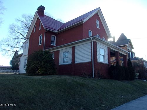 314 E Penn St, Bedford, PA, 15522-1433 | Card Image