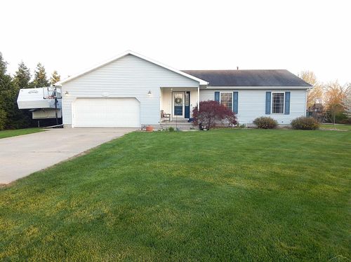 2880 E Fisher Rd, Bay City, MI, 48706-3062 | Card Image