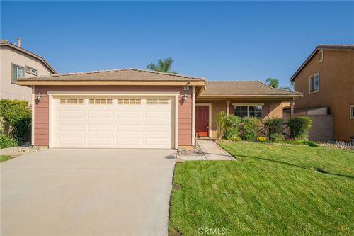 6361 Pintail Way, Fontana, CA, 92336-1065 | Card Image