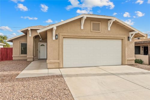 1406 Lakeside Dr, Bullhead City, AZ, 86442-6530 | Card Image