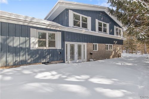 7301 Dogwood Ln, Manlius, NY, 13104-1311 | Card Image