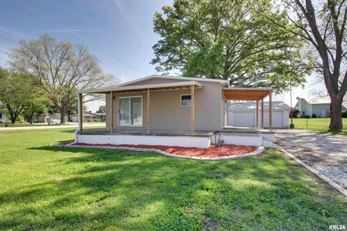 110 S East St, Hull, IL, 62343-1005 | Card Image