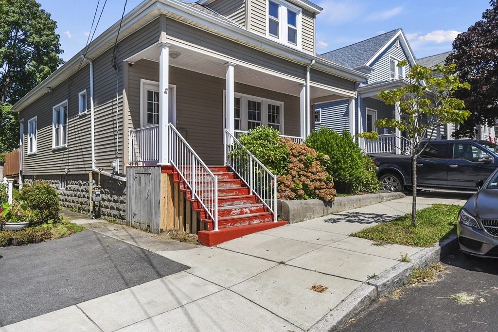 Valentine St, New Bedford, MA 02744