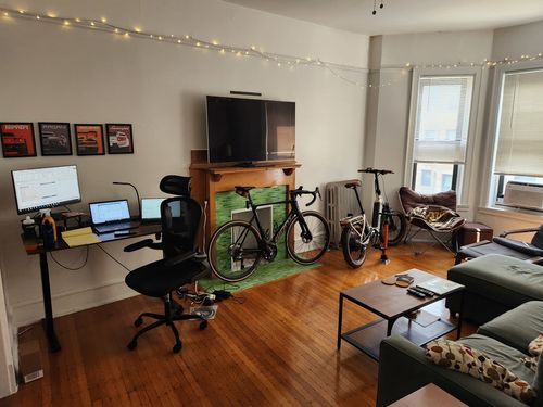apt-2-662 Oakdale Ave, Chicago, IL, 60657-5371 | Card Image