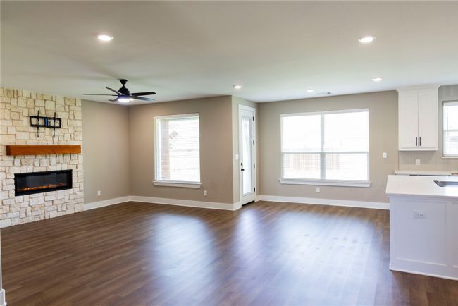 111 Vaughn Meadows Dr, House other with 4 bedrooms, 2 bathrooms and null parking in Tom Bean TX | Image 6