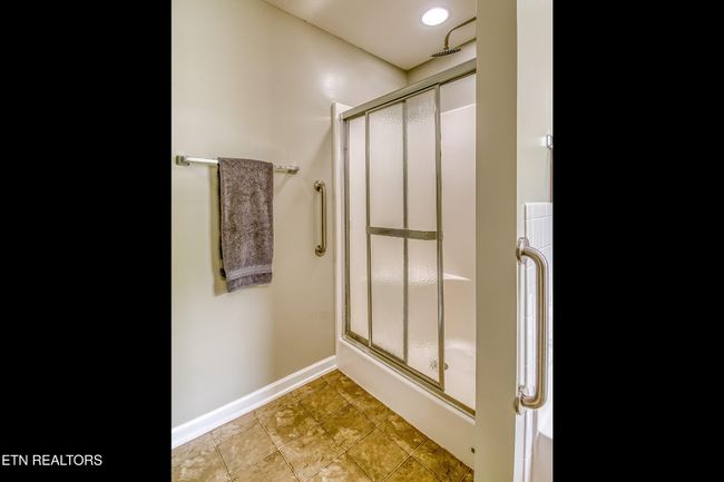 1707 Maremont Rd, House other with 3 bedrooms, 2 bathrooms and 2 parking in Knoxville TN | Image 17