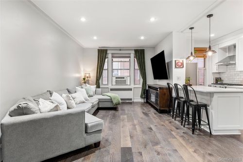 a1l-117 Park Ln S, Kew Gardens, NY, 11415 | Card Image