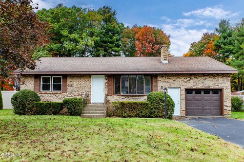 11 Melissa Ct, Colonie, NY, 12205-4227 | Card Image