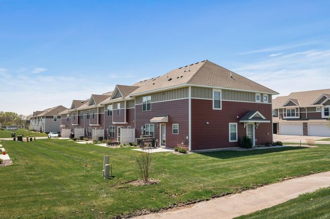 1144 Middlefield Rd, Townhouse with 3 bedrooms, 3 bathrooms and null parking in Medina MN | Image 35
